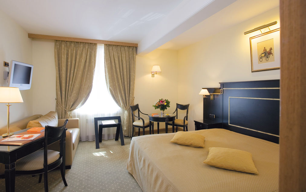 Hotel Le Rempart 투르뉘 외부 사진